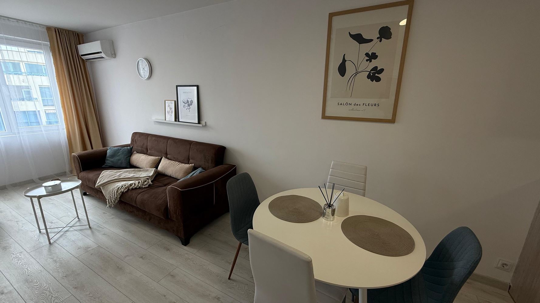 Просторная и современная квартира с одной спальней со всеми удобствами в Помории