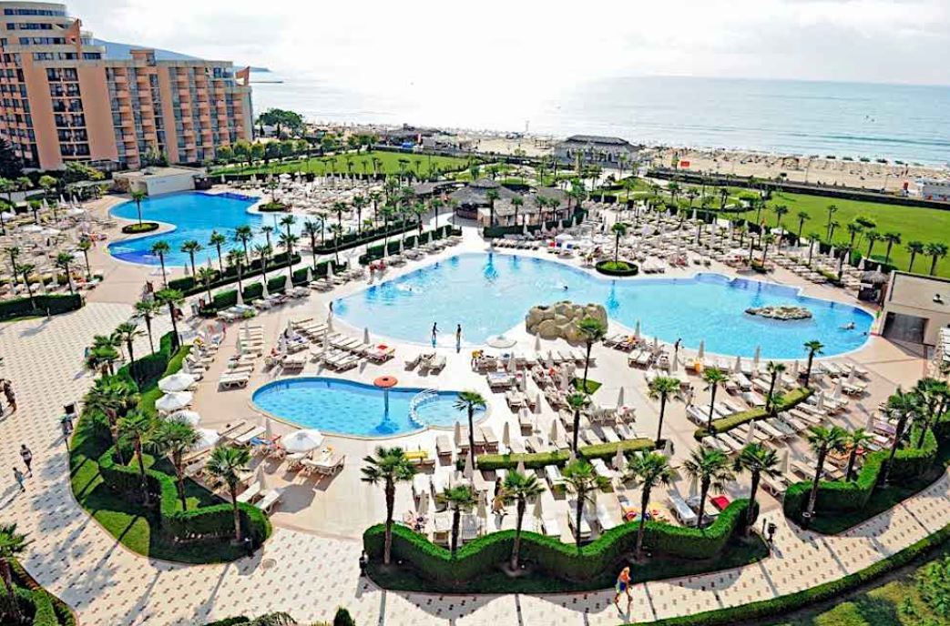 Роскошная квартира с одной спальней в престижном комплексе на первой линии – комфорт, стиль и бесконечные удобства