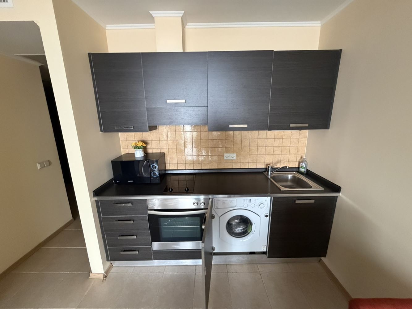 Апартамент с двумя спальнями в Поморие с фронтальным видом на море – роскошная жизнь на первой линии