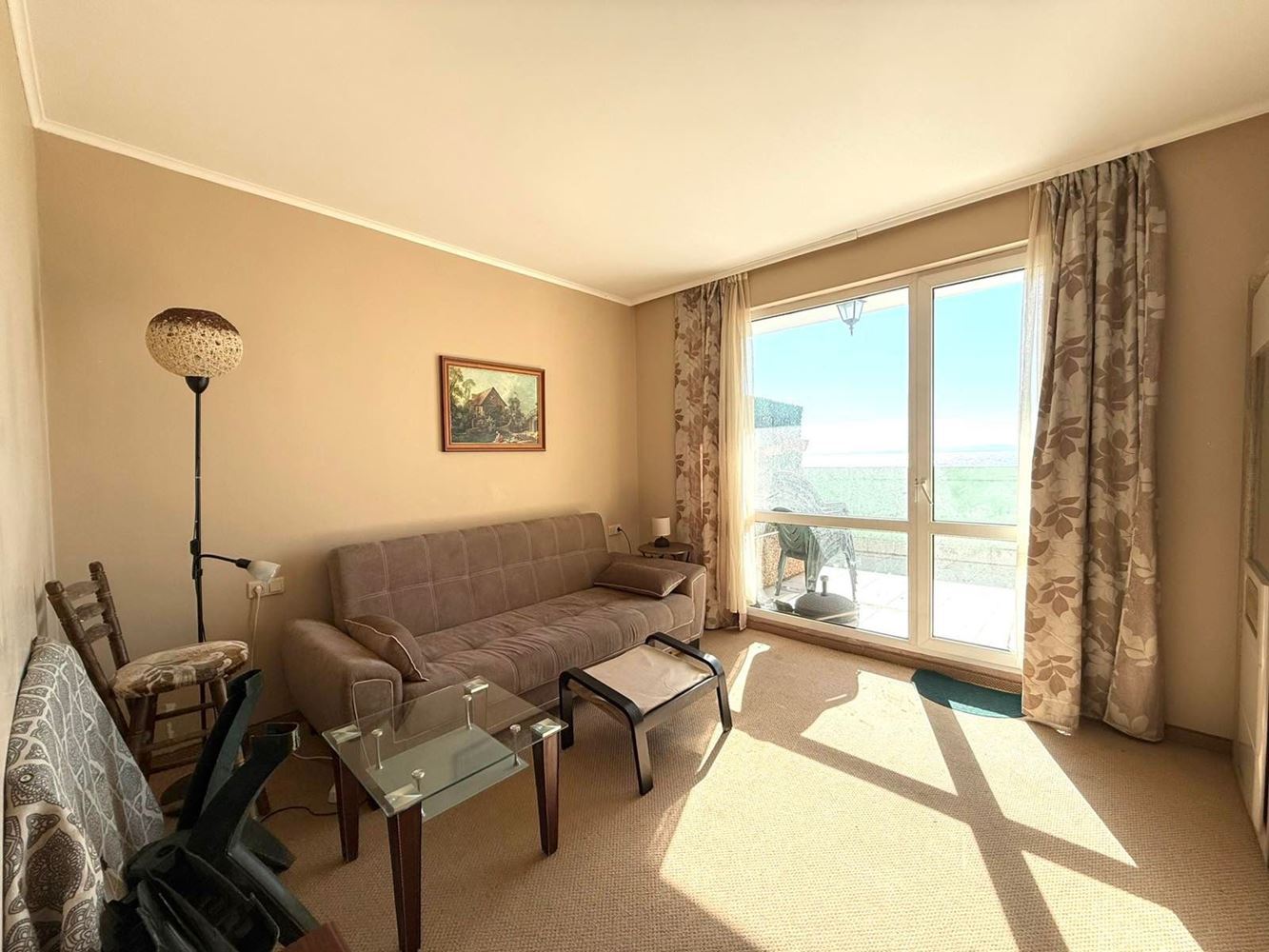 Роскошная двухкомнатная квартира с панорамным видом на море в Помории