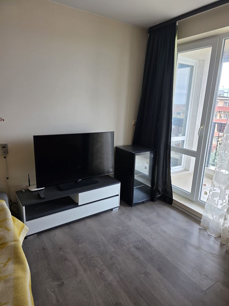 Панорамная квартира с видом на море в Равде – пространство, комфорт и отличное расположение на второй линии