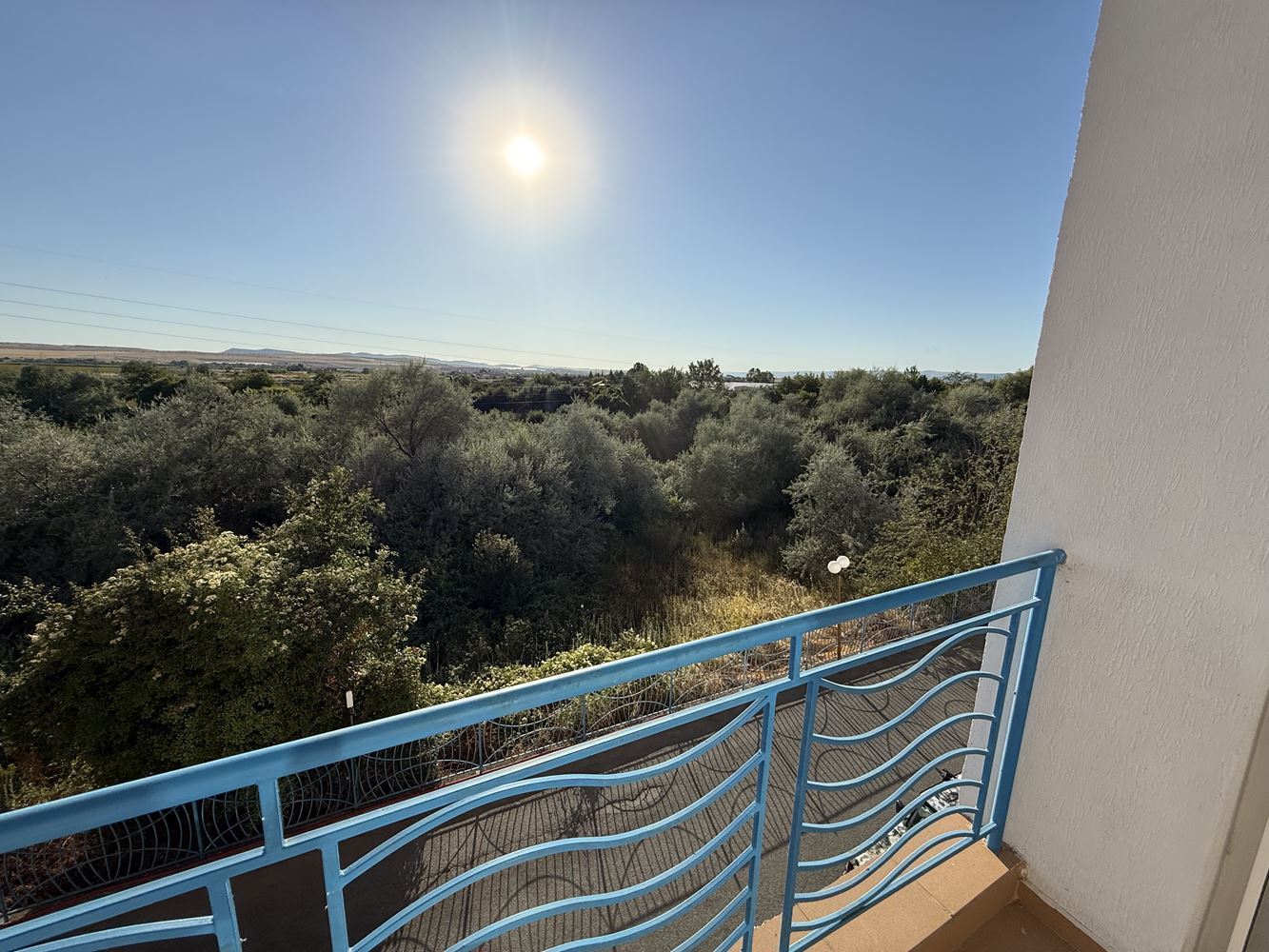 Русский Квартира с одной спальней и террасой в Солнечном Береге – комфорт и круглогодичная безопасность