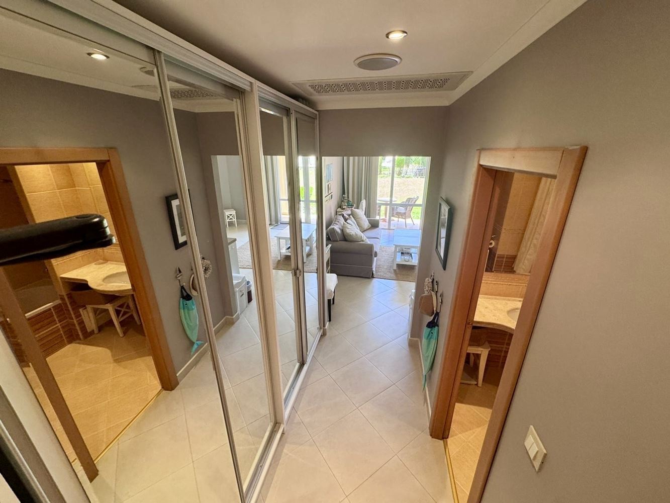 Роскошная квартира с одной спальней в престижном комплексе на первой линии – комфорт, стиль и бесконечные удобства