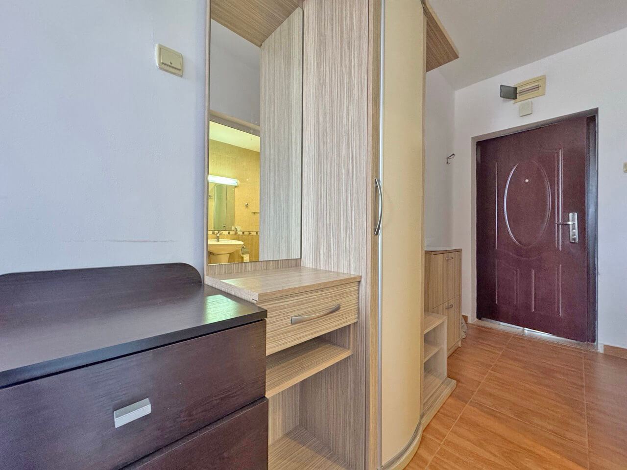 Уют и практичность – двухкомнатная квартира (с одной спальней) в комплексе на Солнечном берегу