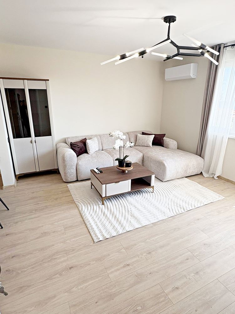 Два независимых жилых пространства с видом на море в центре Святого Власа – дизайнерский интерьер и собственное парковочное место