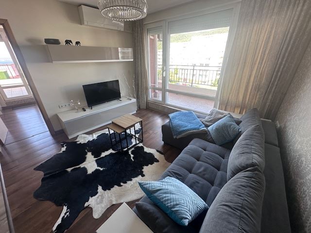 Пентхаус с панорамным видом на море и собственным выходом на пляж в Свети Влас