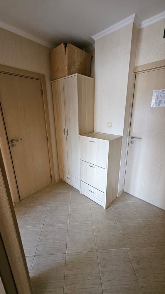 Просторная квартира с одной спальней на первой линии моря в Царево с полной меблировкой