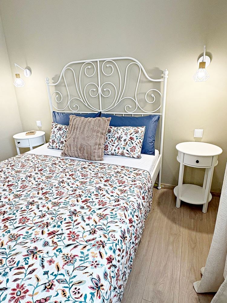 Стильная квартира с одной спальней с низкой таксой обслуживание в отличном комплексе в Солнечном Берегу – готова к проживанию или инвестиции