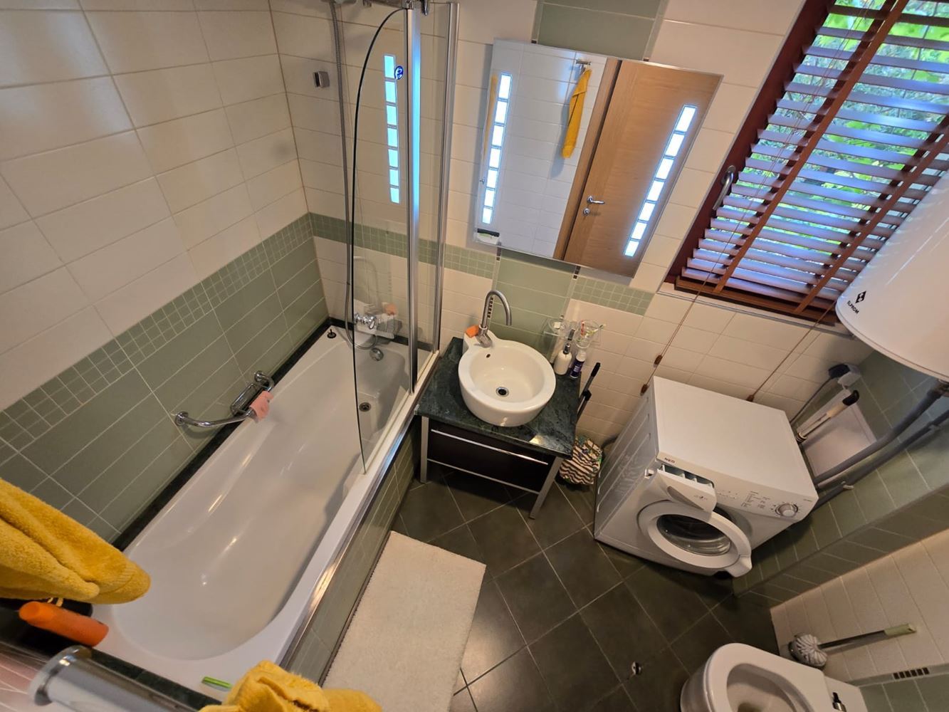 Роскошная студия на первой линии в Равда – стиль, комфорт и прямой доступ к пляжу