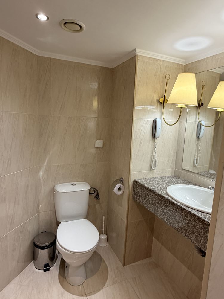 Эксклюзивная студия с садом и прямым доступом к бассейну – в 100 м от моря в Солнечном берегу