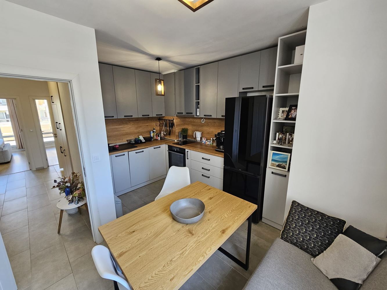 Просторная и светлая квартира с двумя спальнями и двумя большими террасами в Меден Рудник – идеально для семьи или инвестиций