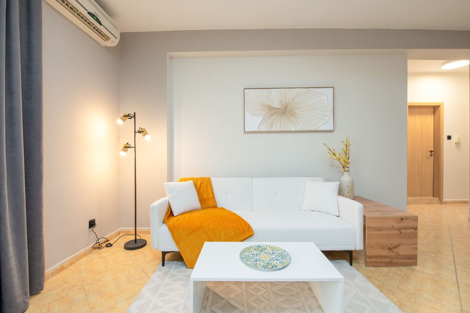 Стильно отремонтированная квартира с двумя спальнями в ухоженном комплексе в Солнечном Береге – комфорт, спокойствие и отличное расположение