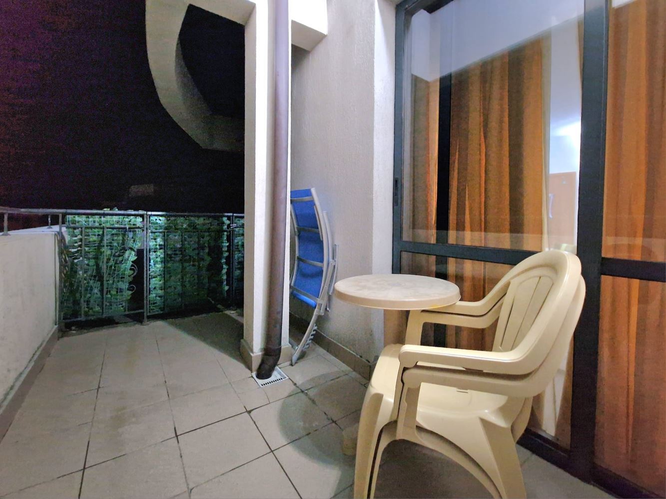 Панорамная студия на последнем этаже в Солнечном берегу – тишина, простор и ощущение свободы