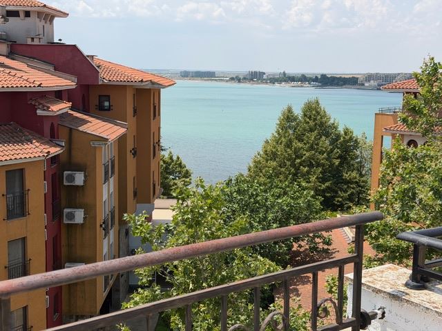 Студия с панорамным видом на море на первой линии – ваш дом для отдыха в Ахелой