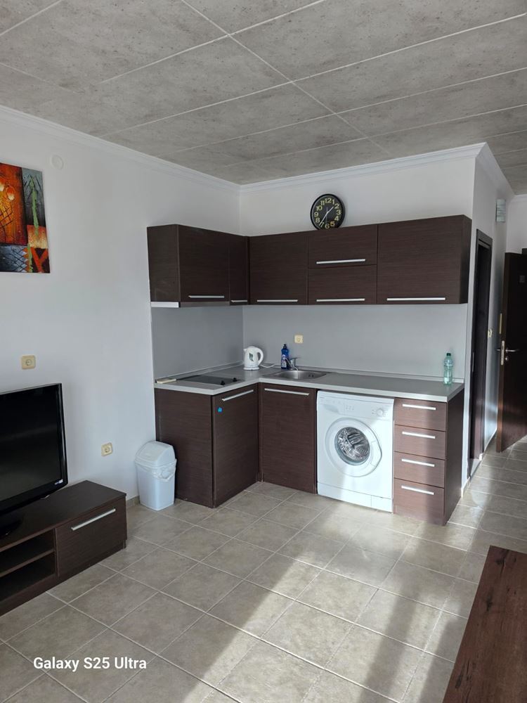 Квартира с одной спальней с видом на море и Старый Несебр в Святом Власе