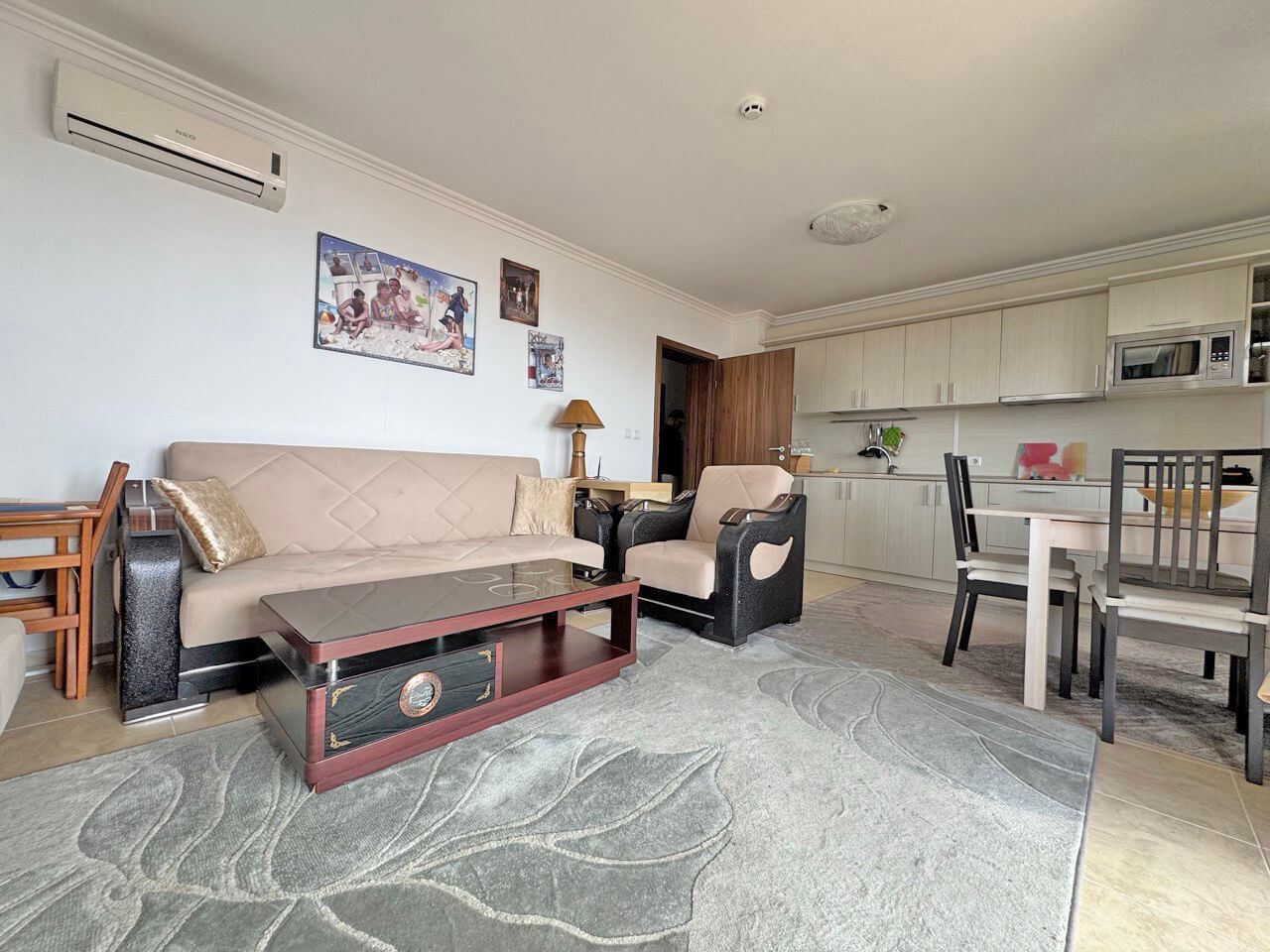 Просторная квартира с 2 спальнями в бутиковом комплексе в нескольких метрах от моря в Святом Власе 