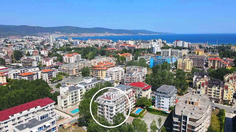 Меблированная студия без платы за обслуживание в Солнечном береге – тихий район и пляж в пешей доступности