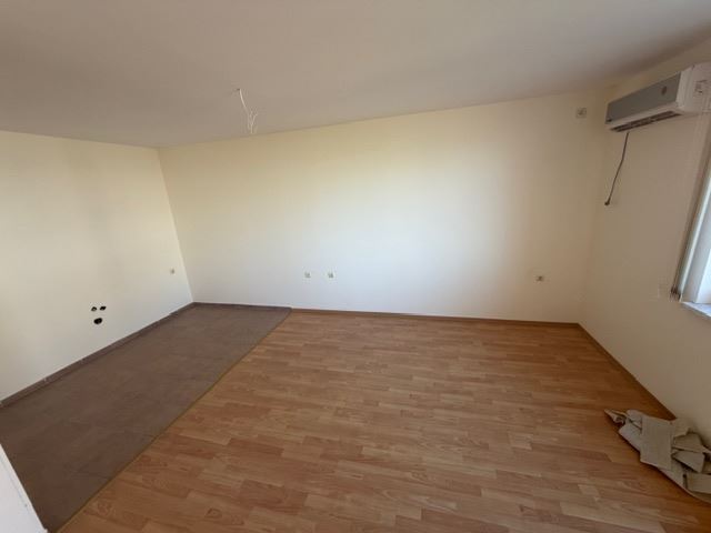 Просторная квартира с одной спальней в зелёном оазисе в Солнечном берегу – идеальна для отдыха и инвестиций