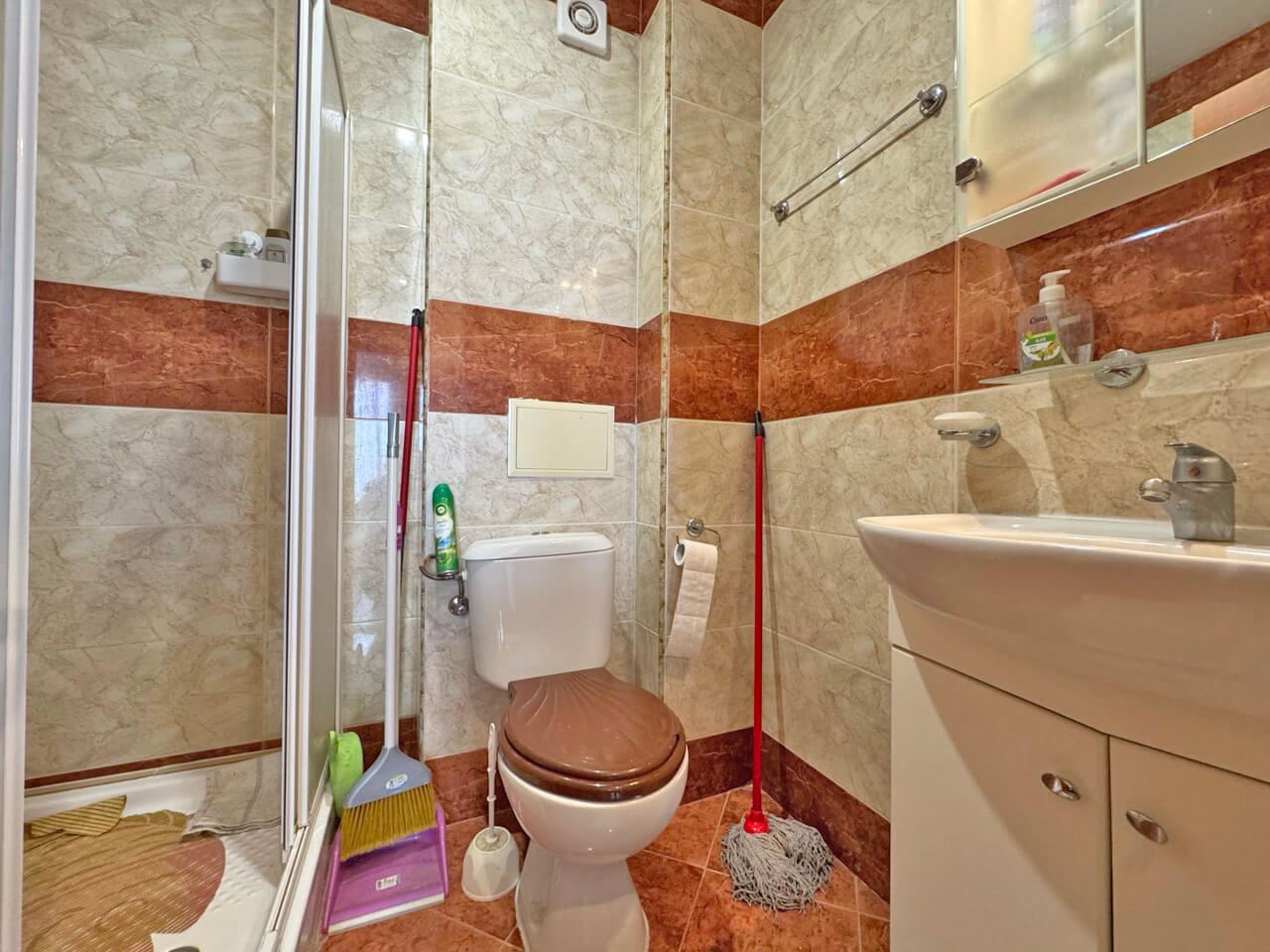  Просторная квартира с одной спальней с видом на бассейн в Солнечном Береге