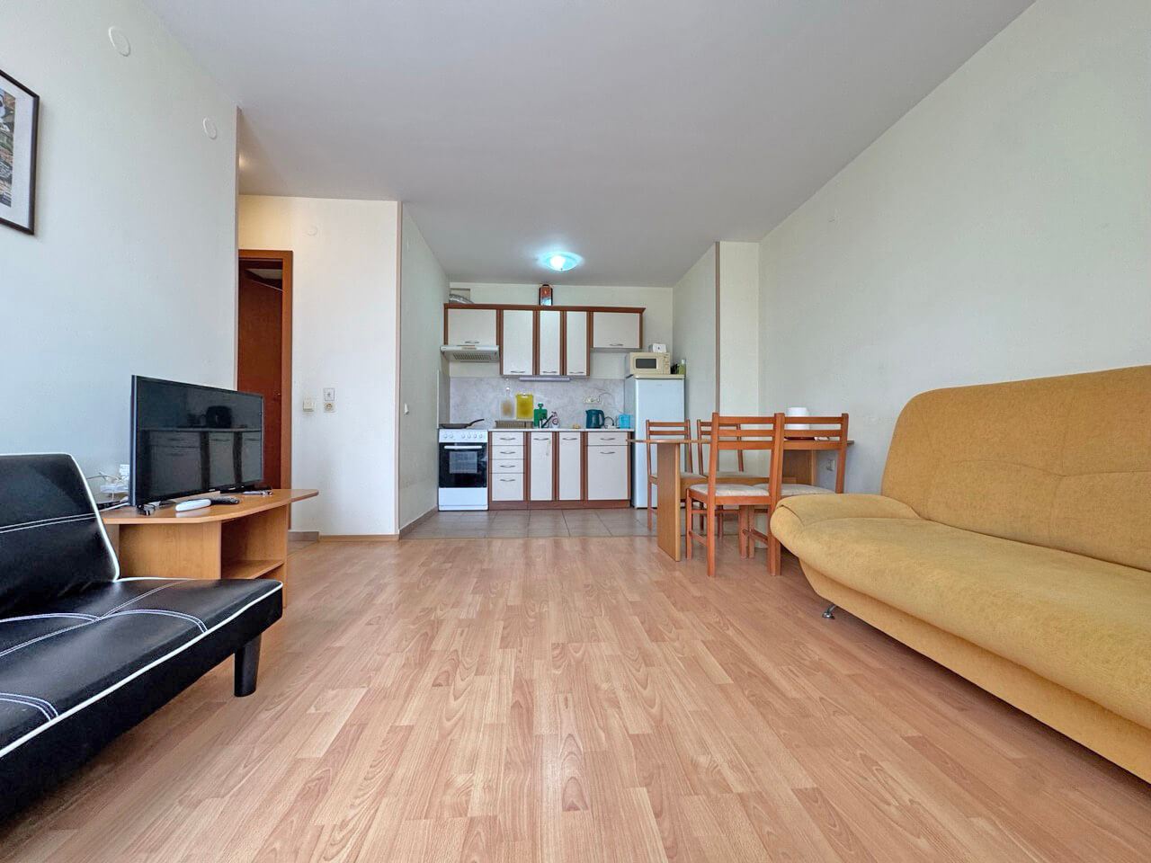  Просторная квартира с одной спальней с видом на бассейн в Солнечном Береге