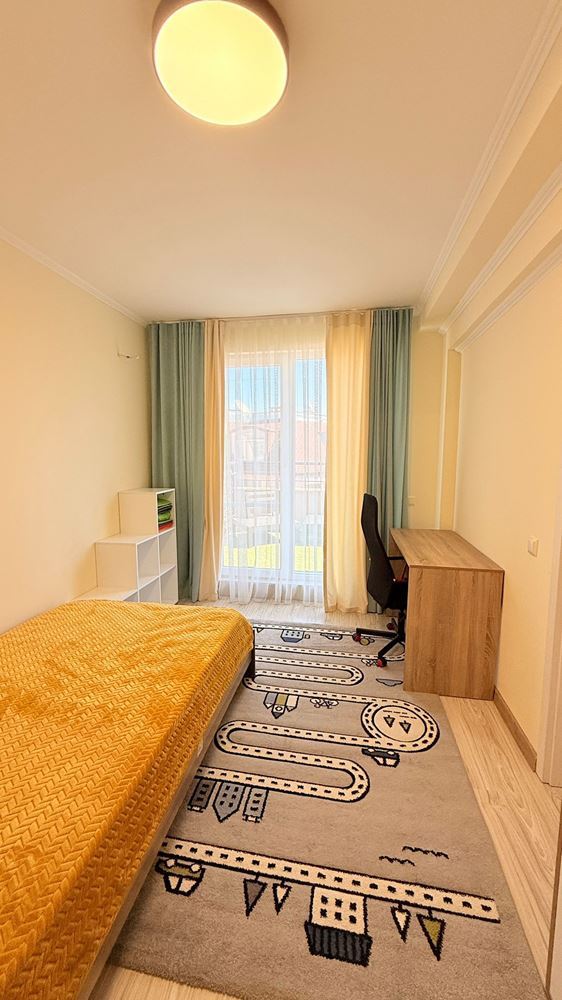 Роскошный двухуровневый апартамент с тремя спальнями в центре Солнечного Берега – простор, стиль и комфорт на двух уровнях