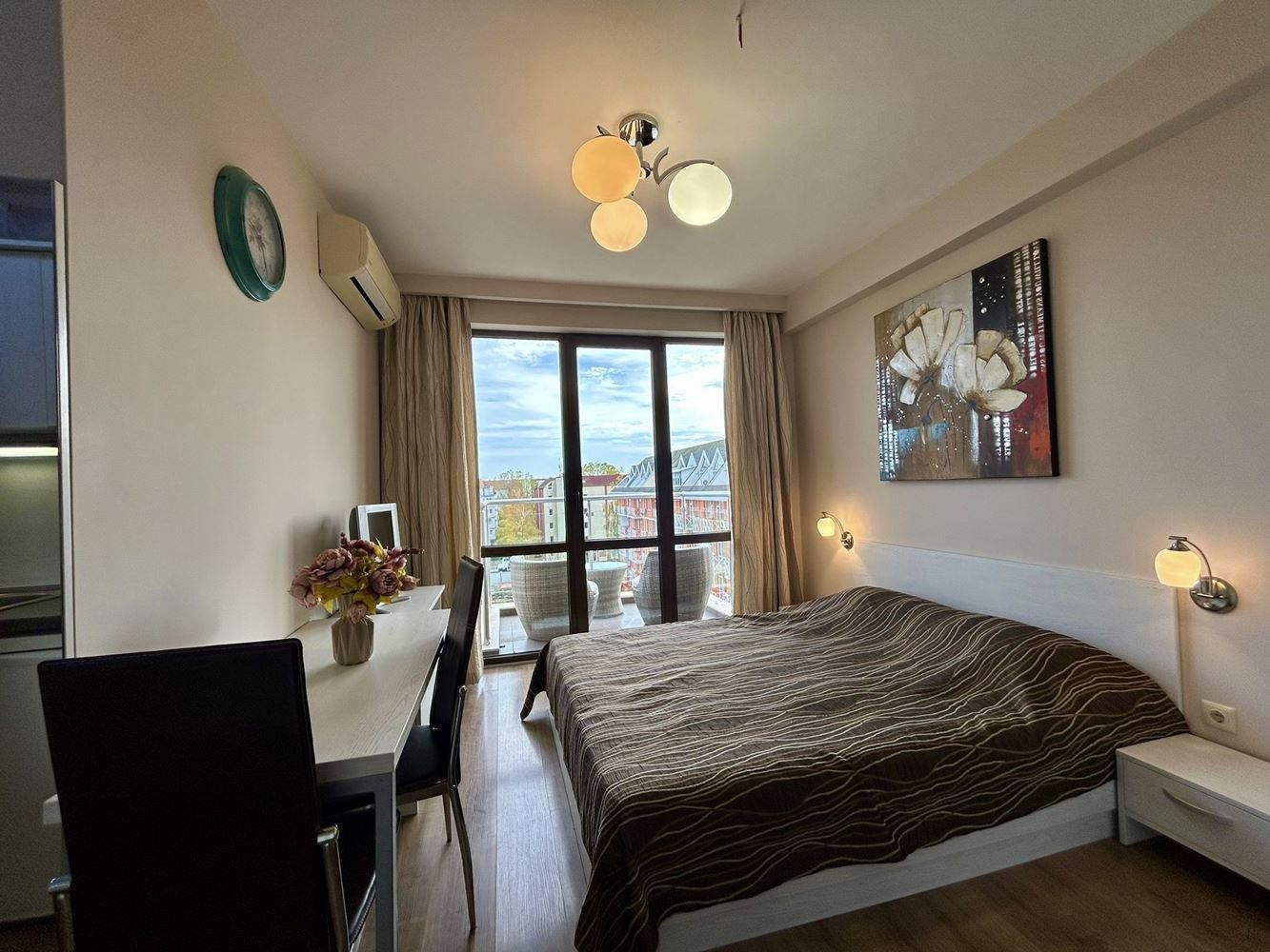 Современная студия в престижном комплексе на Солнечном берегу – идеальна для инвестиций и комфортной жизни