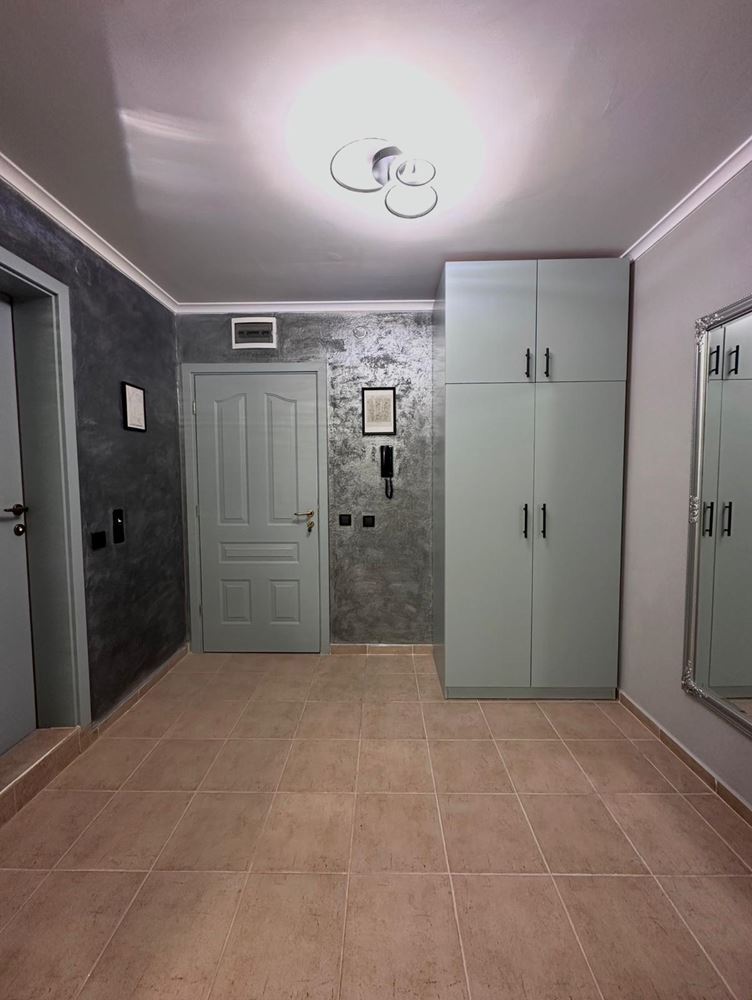 Двухкомнатная квартира с частичным видом на море в Святом Власе – меблированная, после ремонта, в элитном закрытом комплексе