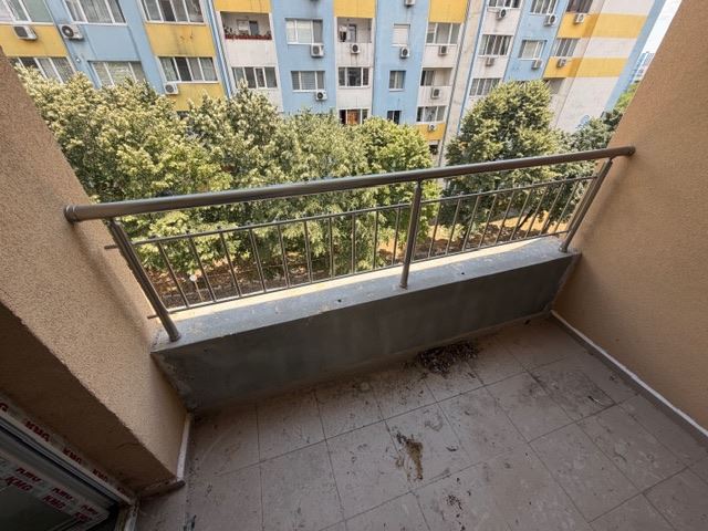 Новая квартира с одной спальней, просторной площадью и отличным расположением в ж.к. Меден Рудник, зона В