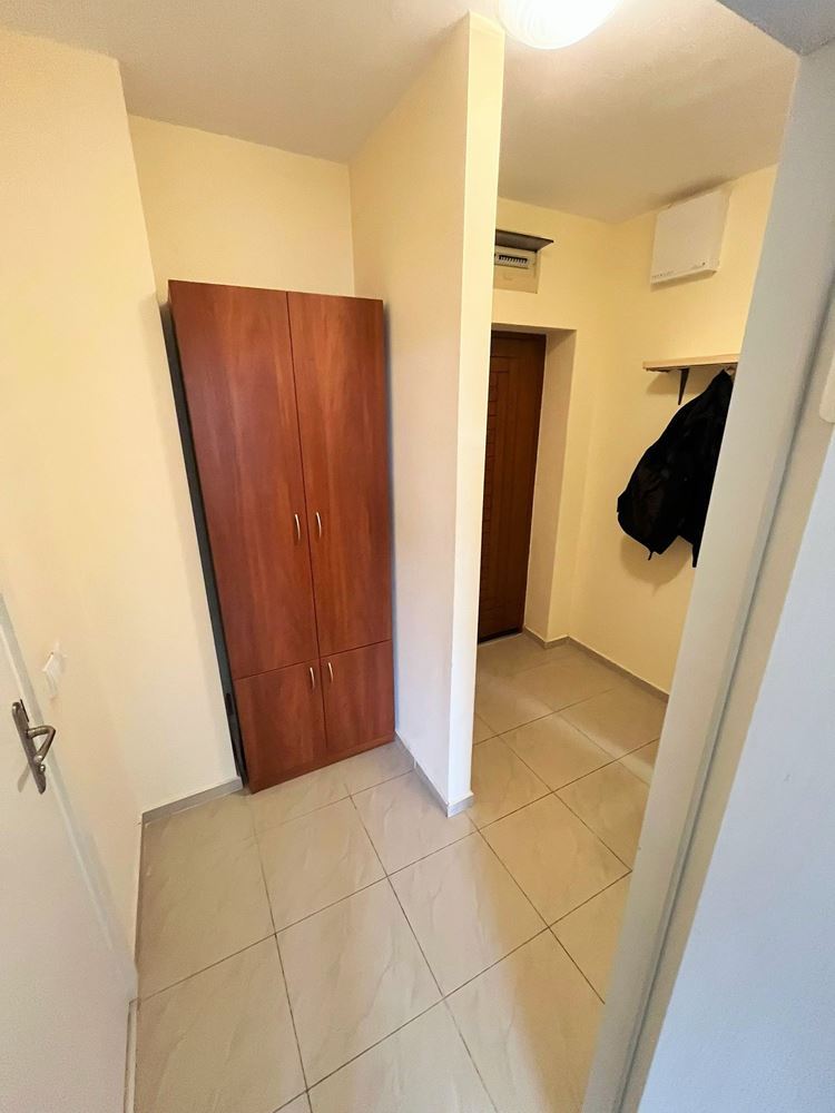 Солнечная и просторная двухкомнатная квартира в Солнечном Береге – полностью меблирована с отличной инфраструктурой комплекса