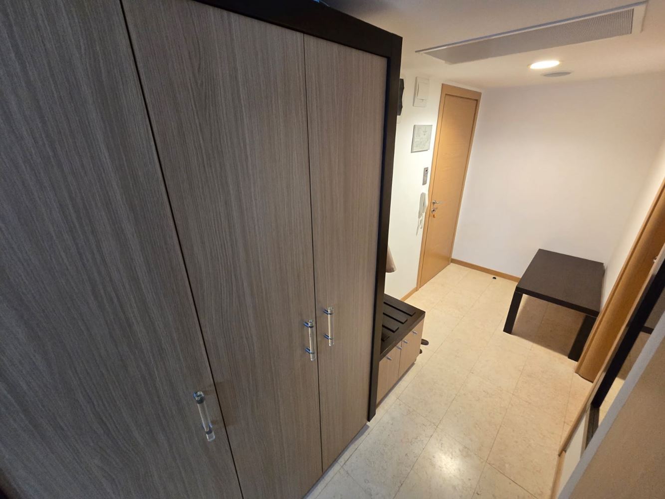 Роскошная студия на первой линии в Равда – стиль, комфорт и прямой доступ к пляжу