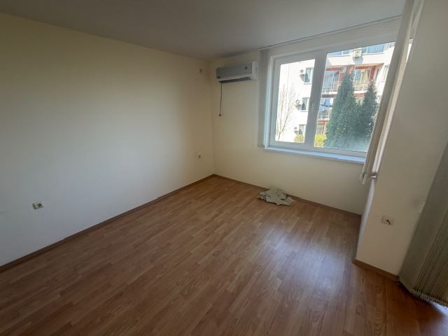 Просторная квартира с одной спальней в зелёном оазисе в Солнечном берегу – идеальна для отдыха и инвестиций