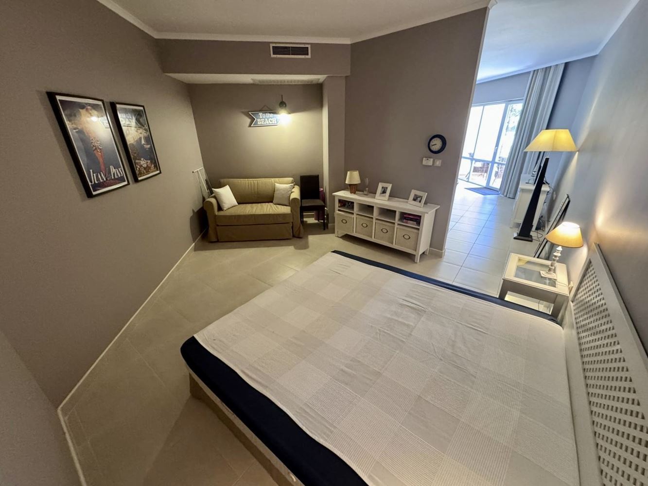 Роскошная квартира с одной спальней в престижном комплексе на первой линии – комфорт, стиль и бесконечные удобства