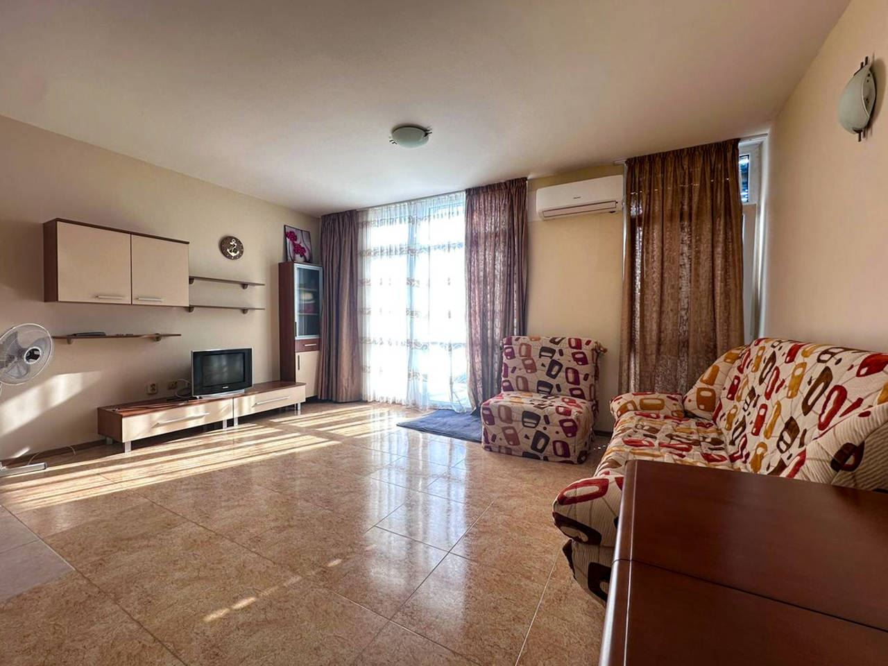 Просторная квартира с одной спальней и Актом 16 в Солнечном Береге – комфорт, стиль и готовность к проживанию