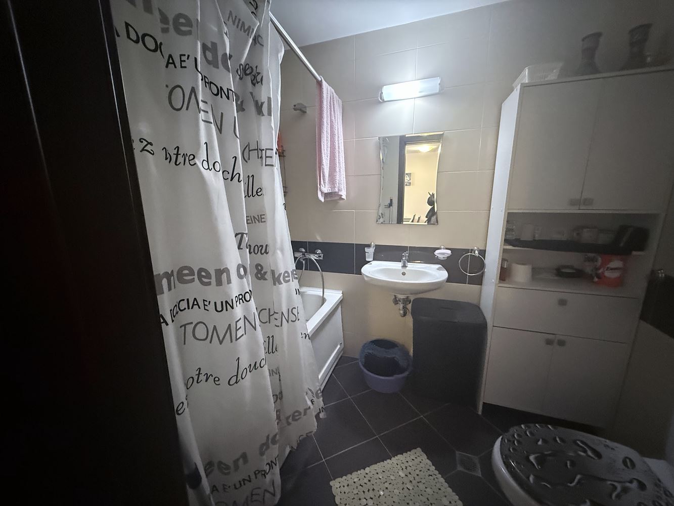 Двухкомнатная квартира в центре Солнечного Берега – меблированная, первый этаж с отличной локацией