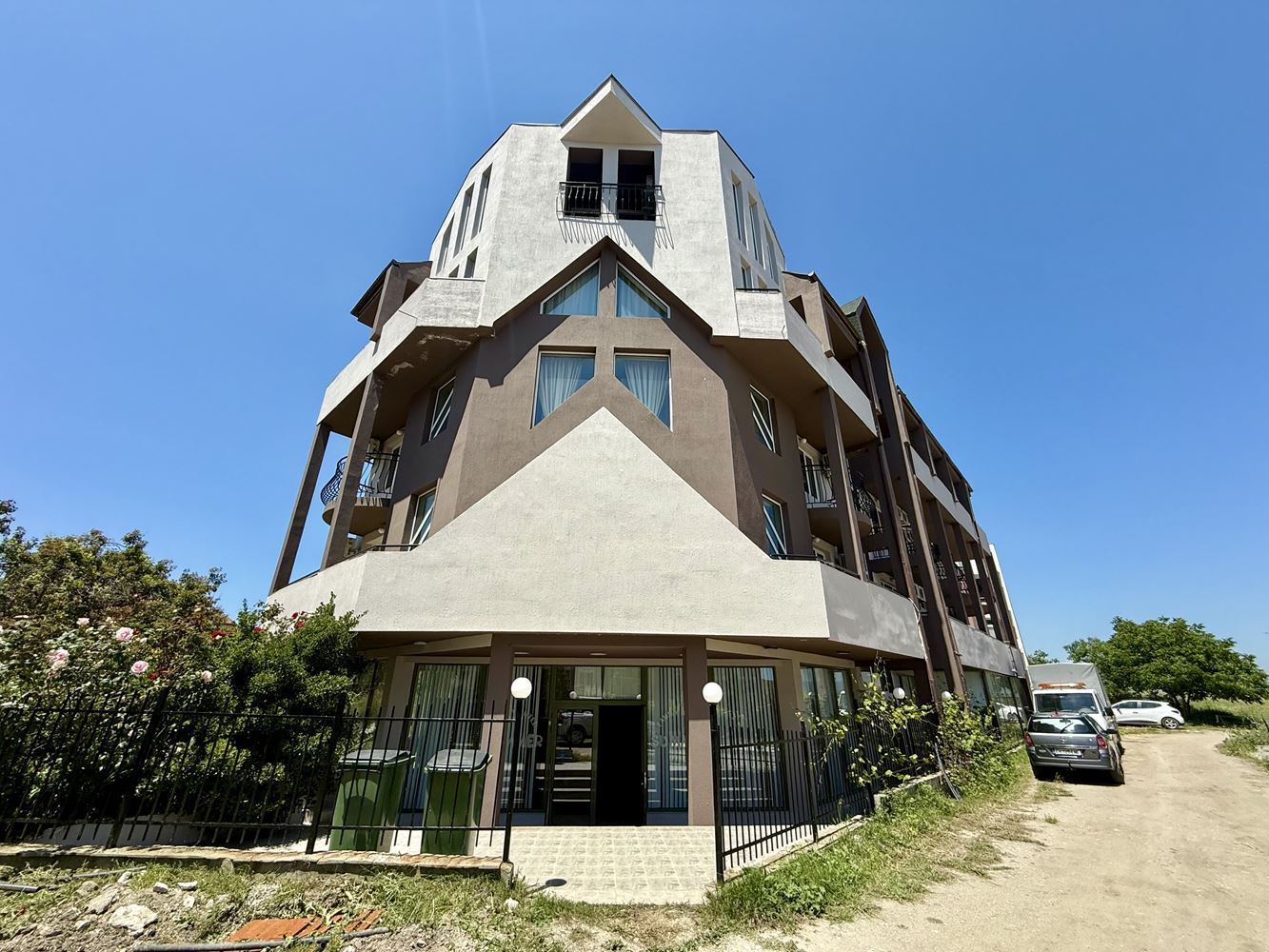 Практичная студия без обслуживания в Равда – отличный выбор для постоянного проживания или инвестиций