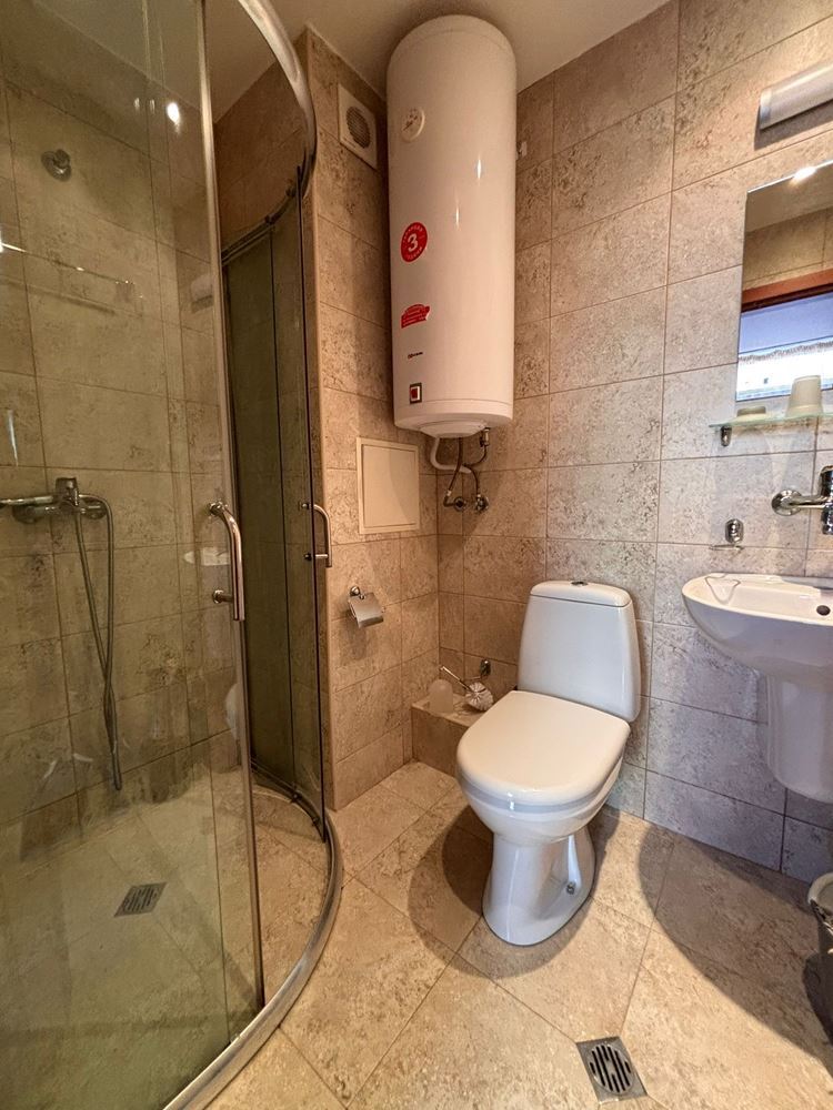 Просторная двухкомнатная квартира с видом на бассейн в Солнечном Береге – возможность второй спальни