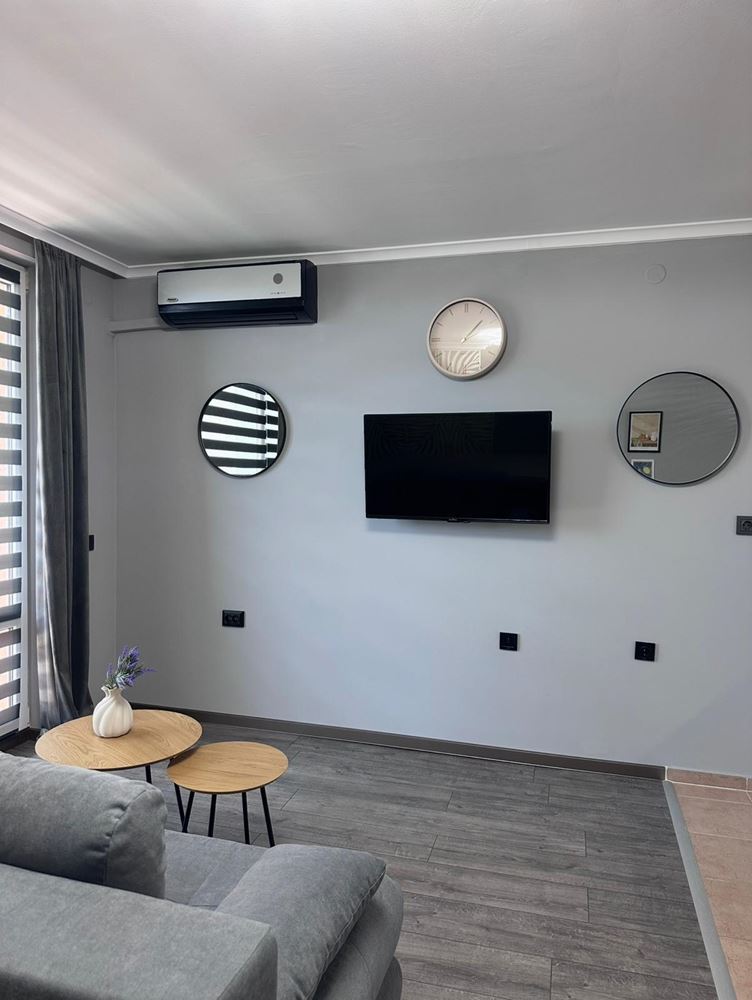 Двухкомнатная квартира с частичным видом на море в Святом Власе – меблированная, после ремонта, в элитном закрытом комплексе