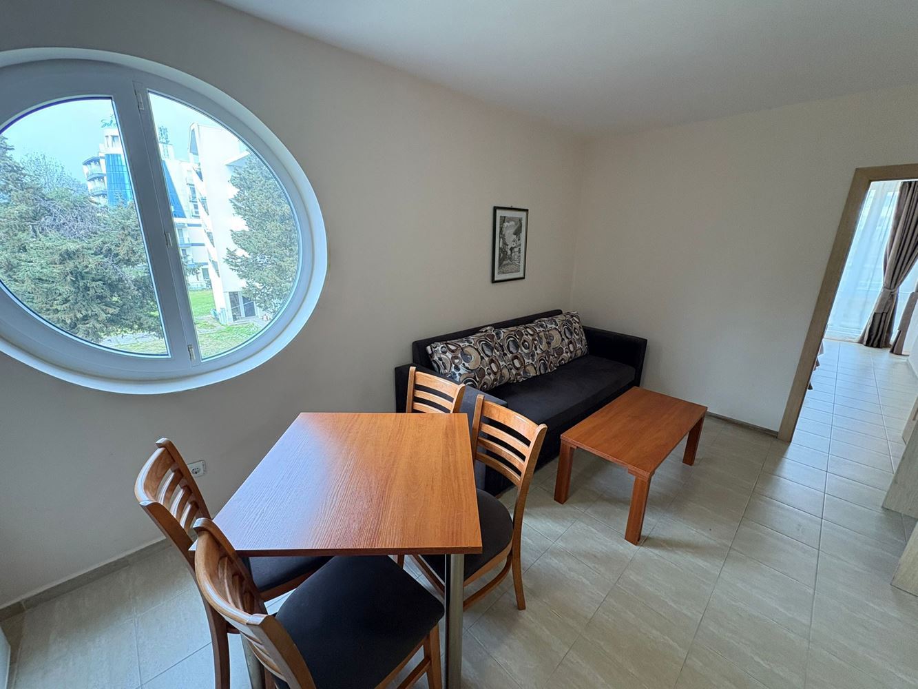 Просторная квартира с двумя спальнями с отличными удобствами и готовая к заселению – идеальная инвестиция и комфортное жильё