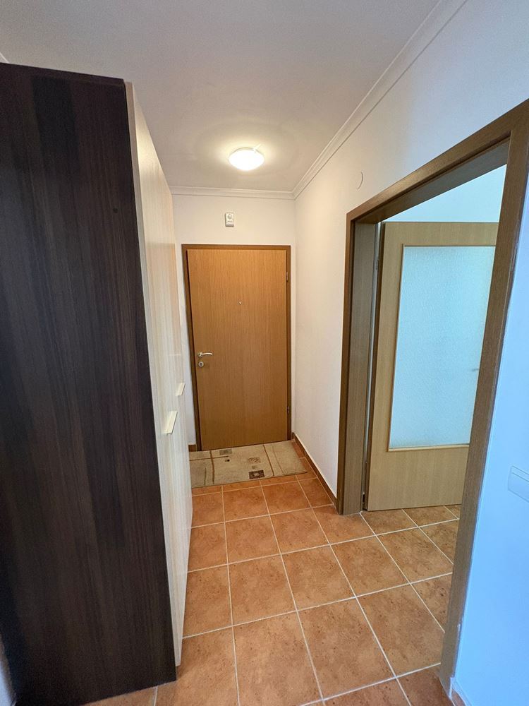  Панорамная двухкомнатная квартира на первой линии в Поморие с прямым видом на море