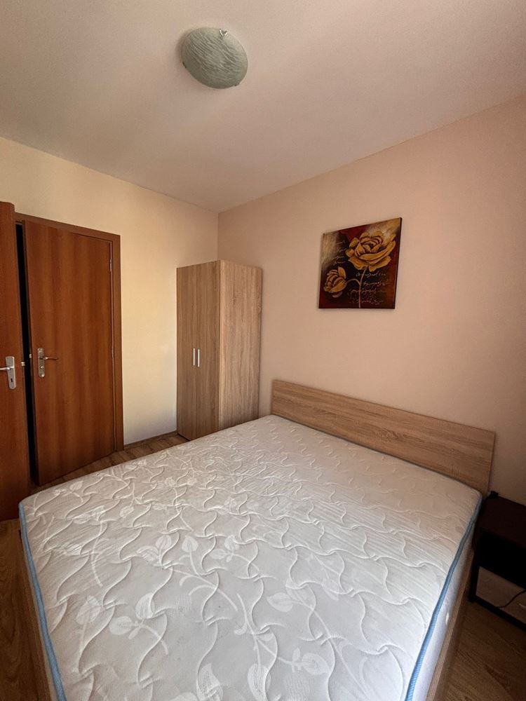 Просторная двухкомнатная квартира с видом на бассейн в Солнечном Береге – возможность второй спальни