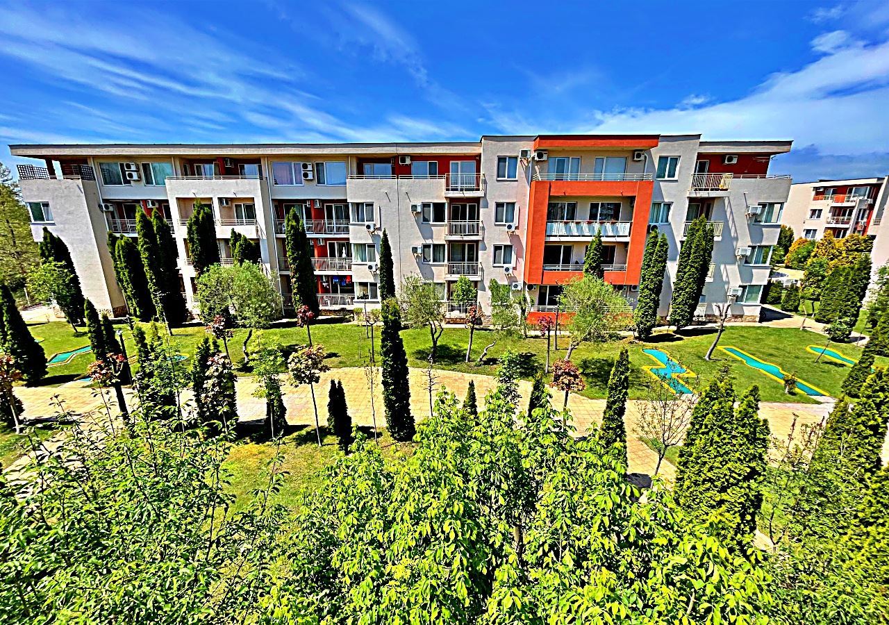 Просторная квартира с одной спальней в зелёном оазисе в Солнечном берегу – идеальна для отдыха и инвестиций