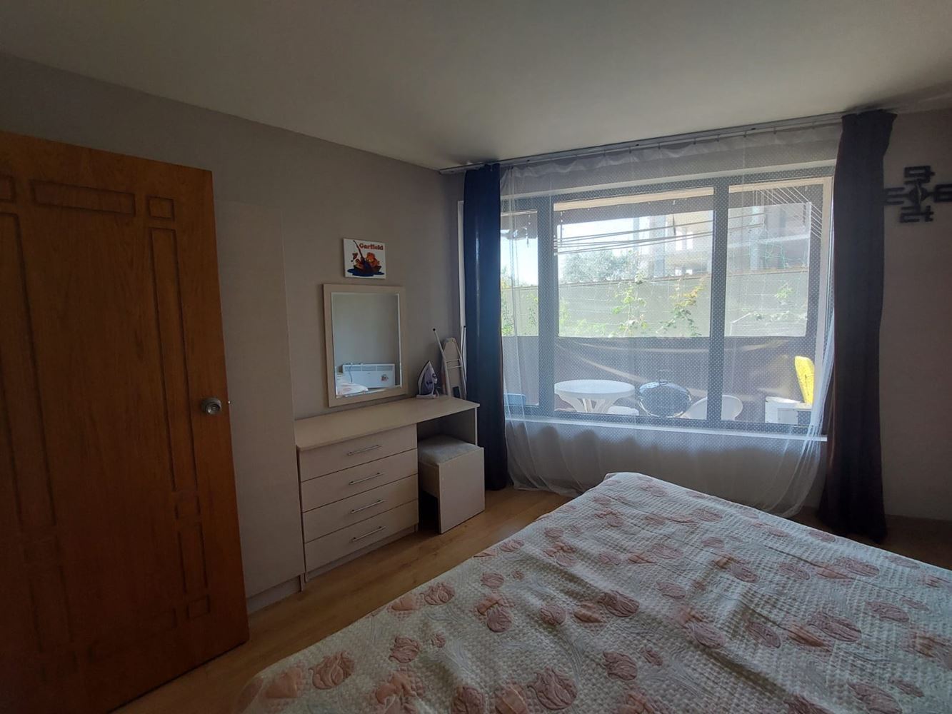 Просторная квартира с одной спальней с отличными удобствами – Солнечный Берег