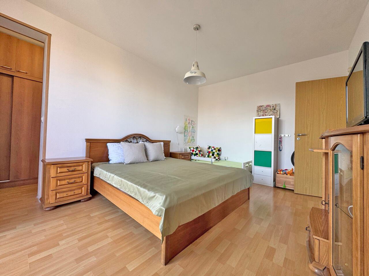 Роскошный пентхаус в Солнечном Берегу с впечатляющей панорамной террасой и отличным расположением