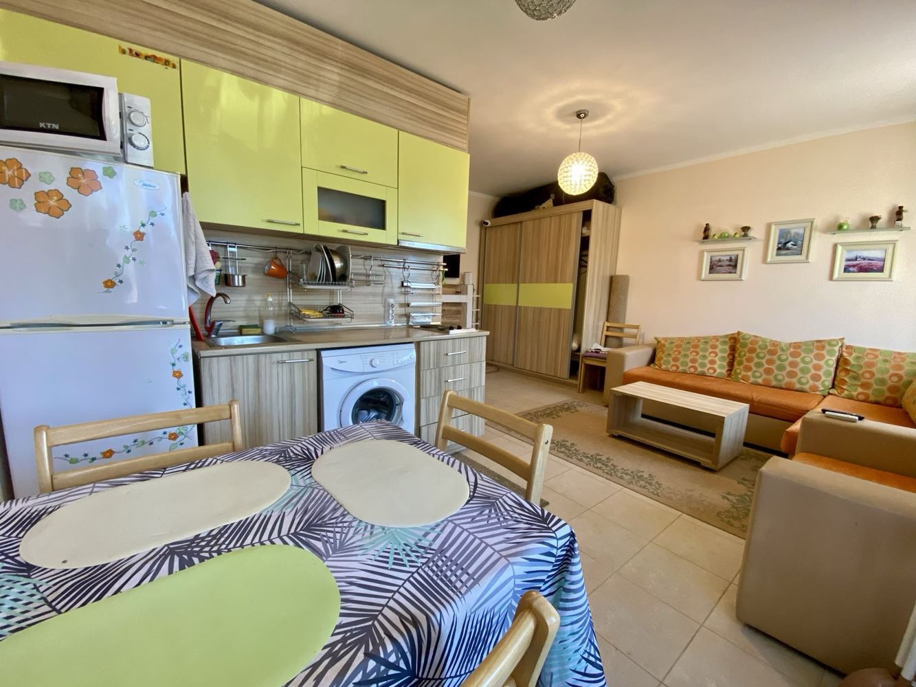 Отличная инвестиция – просторная студия, готовая к заселению рядом с Солнечный Берег