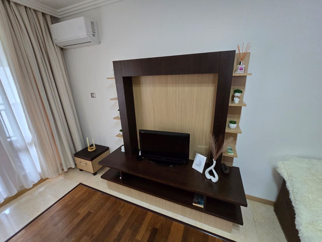 Роскошная студия на первой линии в Равда – стиль, комфорт и прямой доступ к пляжу