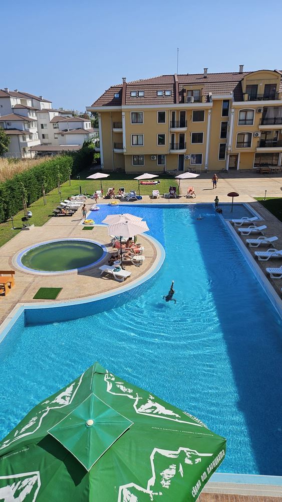 Двухкомнатный апартамент с Актом 16 в Равде, четвертый этаж – современное здание, отличная локация и потенциал доходности