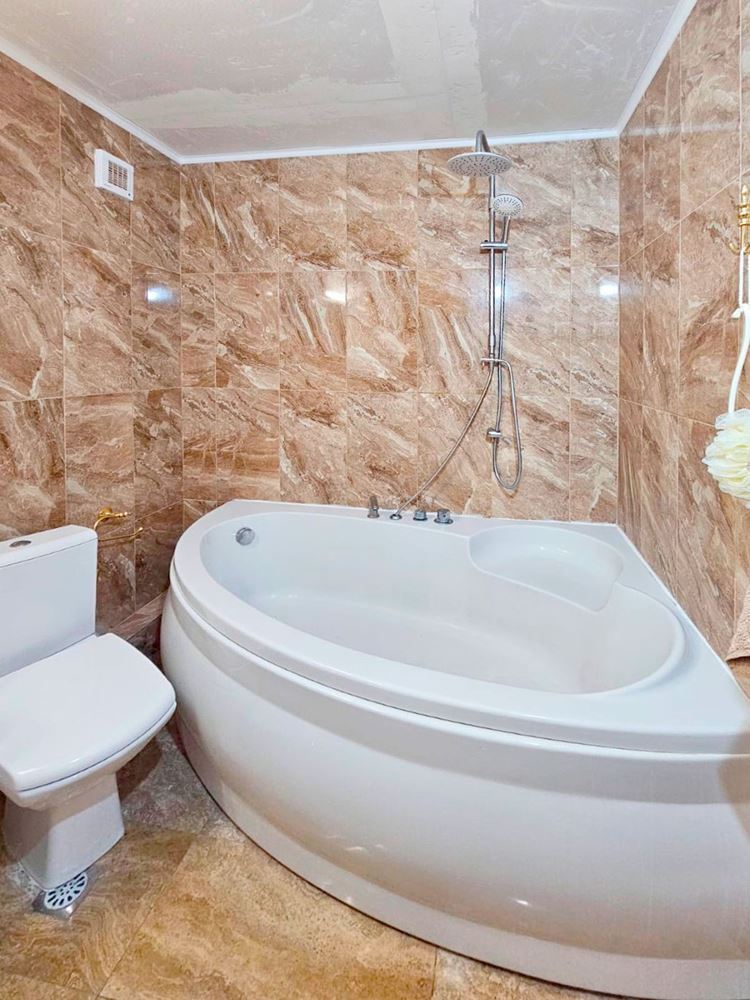 Роскошный апартамент с двумя спальнями с видом на море на первой линии в Равде – 114 м², две террасы и полный комфорт