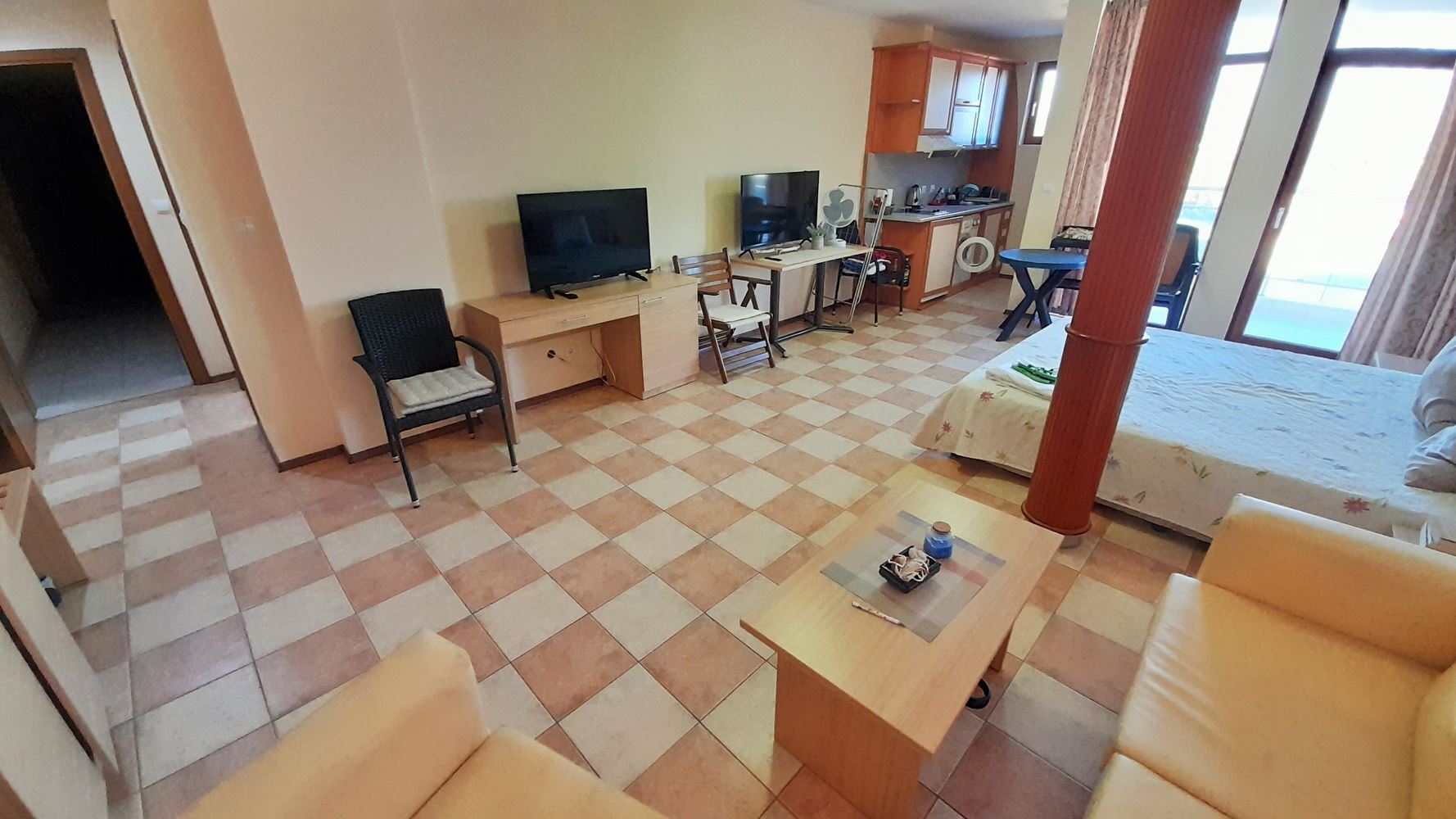 Эксклюзивное предложение на первой линии в Солнечном Береге – простор, роскошь и отличная инвестиция с видом на море