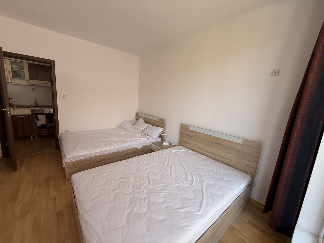 Обставленный апартамент с одной спальней с видом на бассейн в Солнечном Берегу