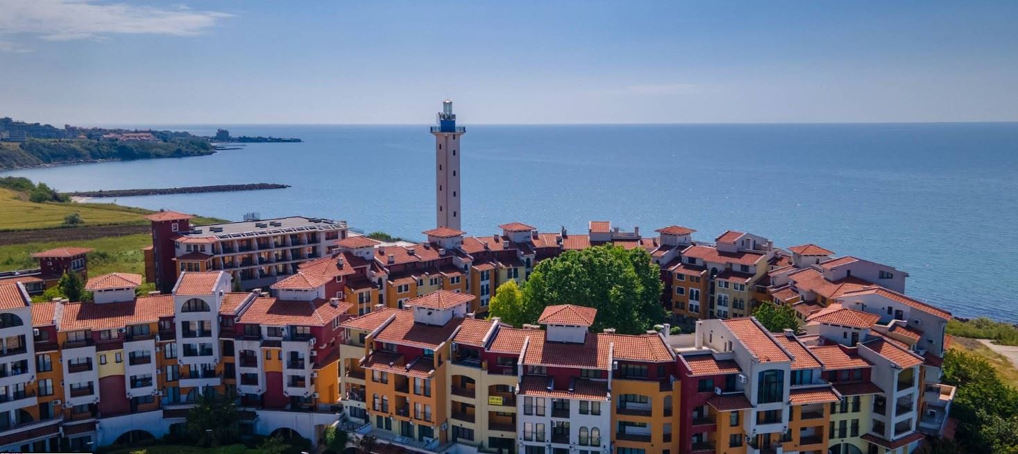 Студия в Ахелое на первой линии с богатыми удобствами – идеально для инвестиций или отдыха